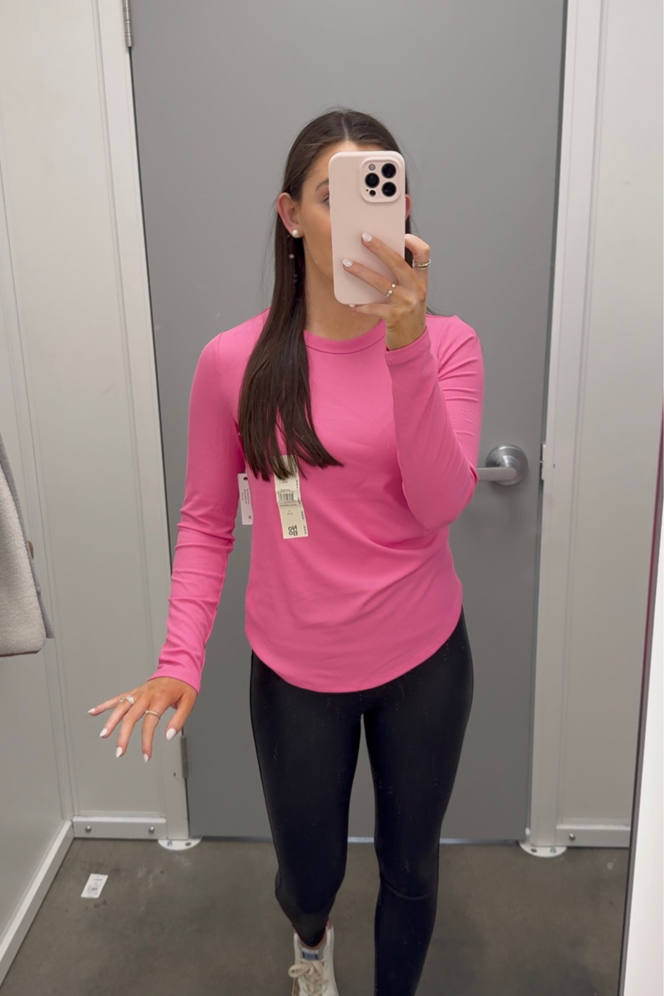 Love this  for an under scrub top to wear to work!!!💗💞 #walmartfinds #underscrubs #underscrubtop 