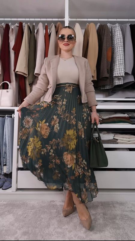 How to style midi skirt for work 🍁 
Skirt is linked  on my instagram bio❤️

#LTKSeasonal #LTKworkwear #LTKfindsunder100
