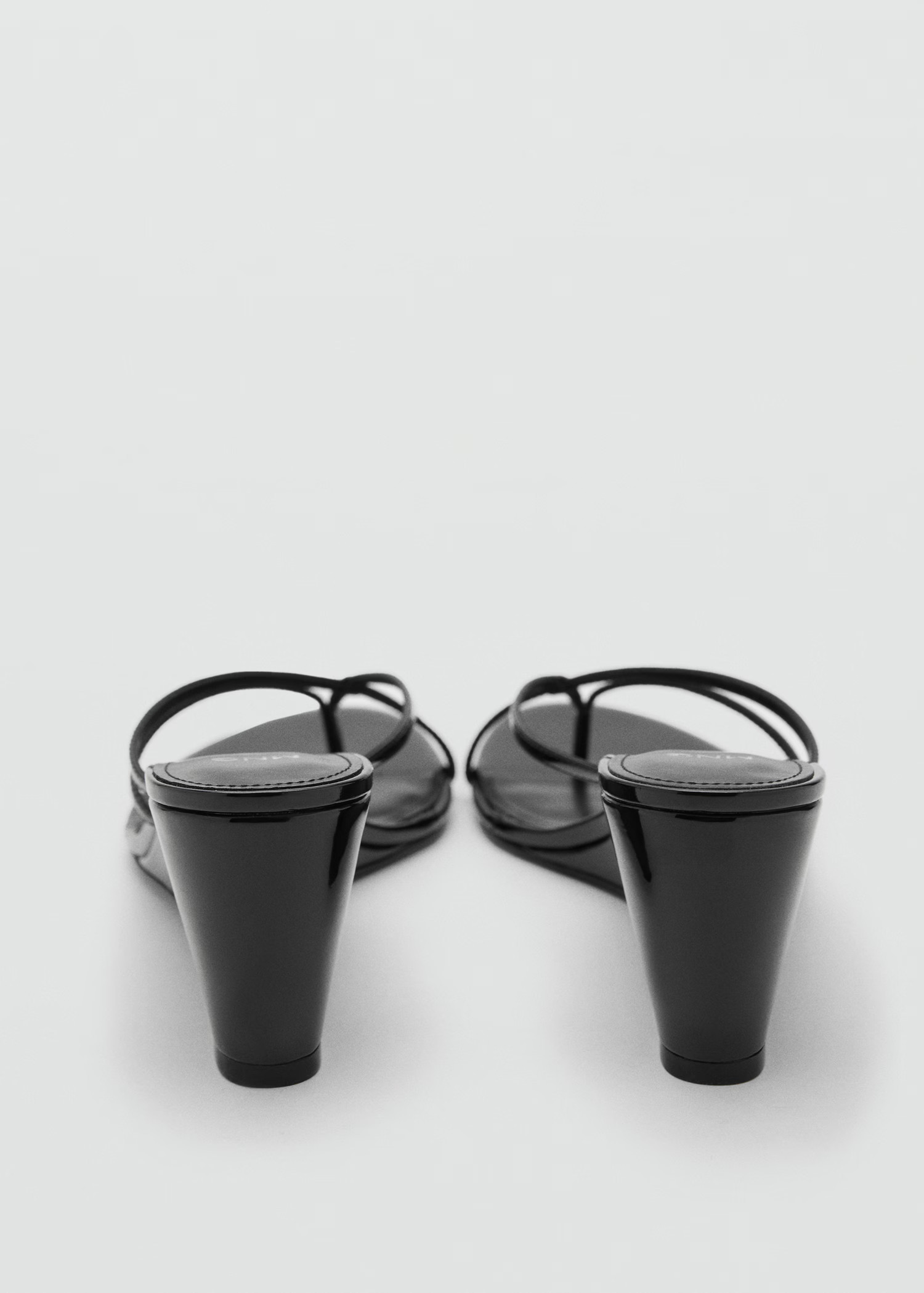 Wedge sandals with crisscross straps - Women | MANGO United Kingdom | MANGO (UK)