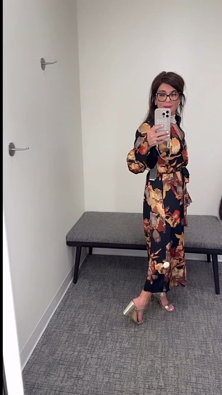 From desk to dinner, this floral shirtdress has got me covered! 🌸 Flared cuffs and flowy elegance, perfect for wherever the day takes you. Pair it with your favorite heels and you’re ready to bloom all day long! 💐
'Florals? Groundbreaking! But this dress is definitely a must-have.'

#LTKTravel #LTKStyleTip #LTKSeasonal