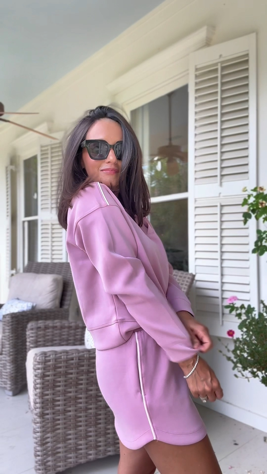 wearing an XS in this skirt and the sweatshirt!! RUN - this isn’t going to last!

#LTKFindsUnder50 #LTKStyleTip #LTKSeasonal