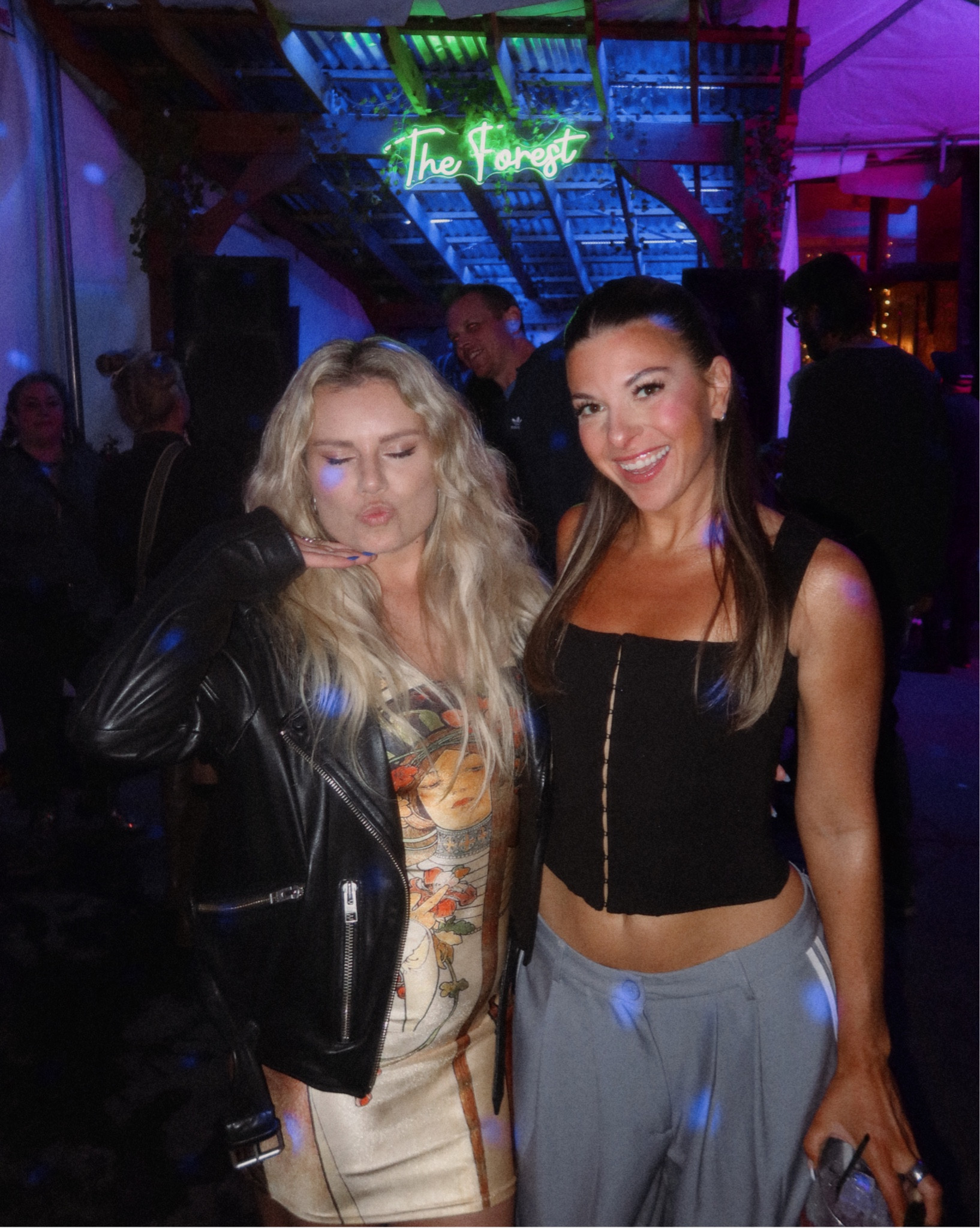 Black corset and grey pinstripe wide leg pant concert party outfit

Revolve code: tulip
Colleen code: emerson10

Wearing my usual smalls

Concert look
Black corset top
Grey wide leg pant
Party look
Black boots

#LTKParties #LTKStyleTip #LTKootd