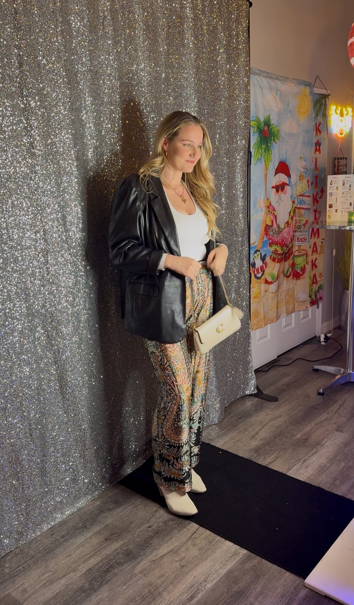 Christmas night out fit 

#LTKSeasonal #LTKMidsize #LTKHoliday