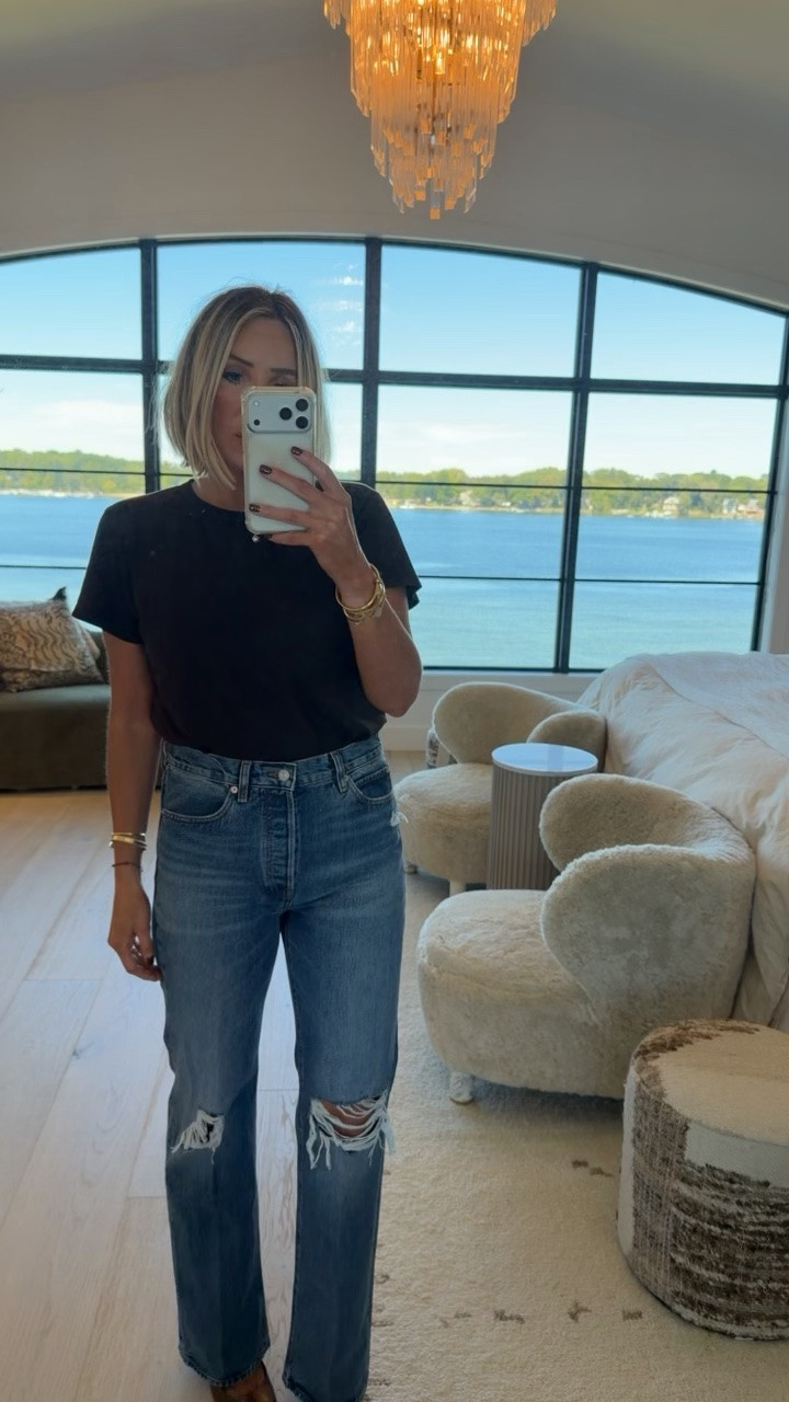 NEW must have denim 🔥🔥🔥 wearing a 27
