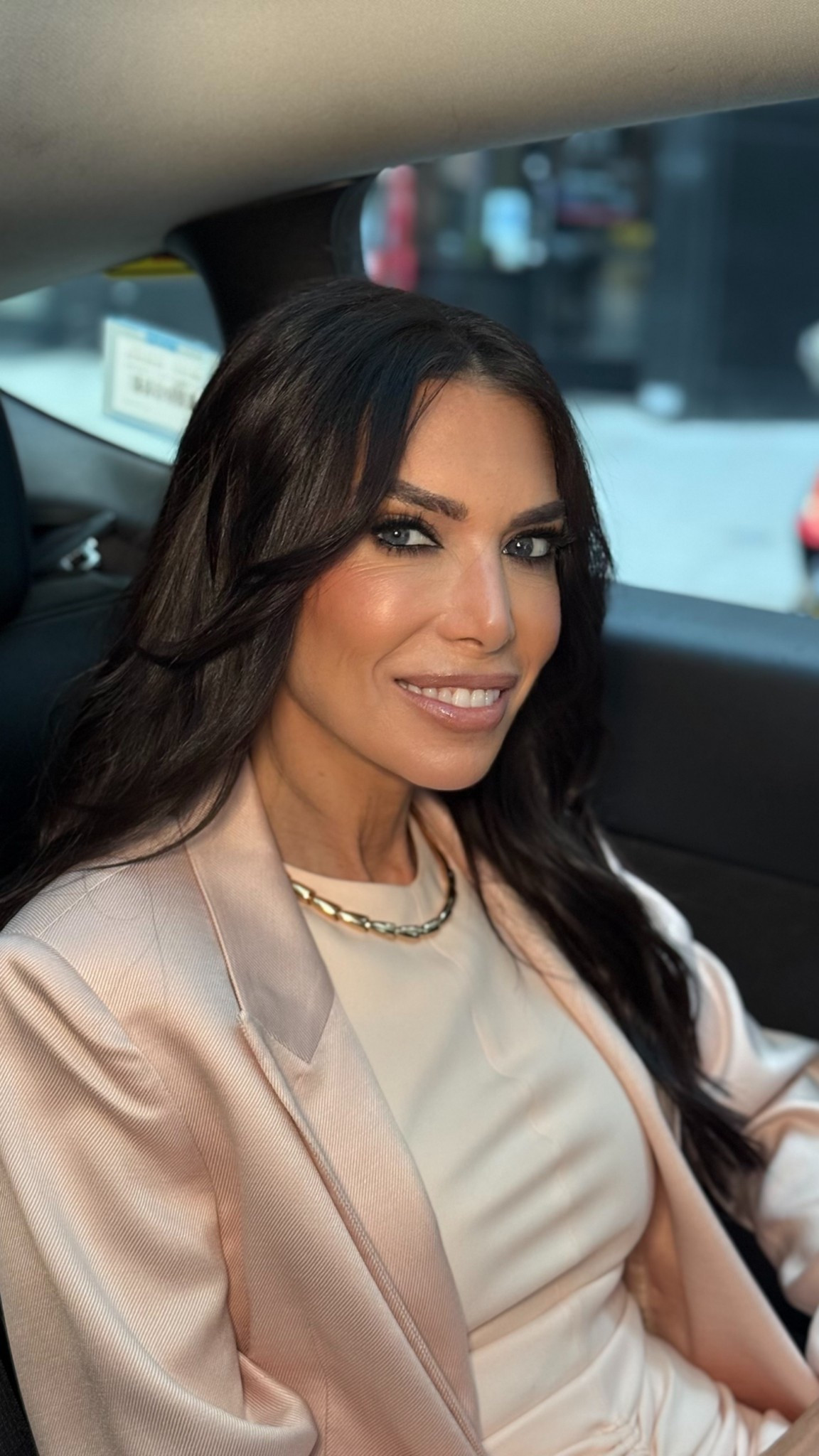 I bought this Vhernier necklace in Capri last summer while wearing a bikini and sarong— it loterally can go from day to night. Dress it up on down. Its chic. Classic. And timeless  

#LTKdayinmylife #LTKootd
