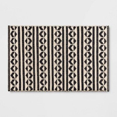 2'6"x4' Geometric Woven Accent Rug Black - Project 62™ | Target