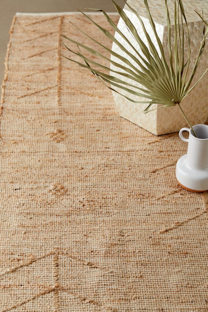 Mikka Jute Rug | Urban Outfitters (US and RoW)