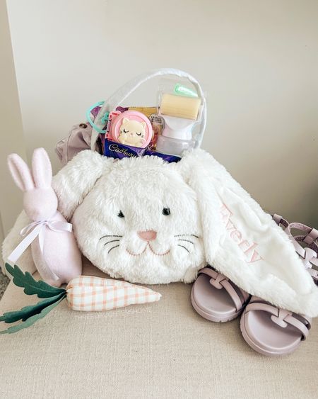 Easter’s on its way! 🐰


See the basket I put together for my 5 year old 💜


Easter basket, flocked bunny, toddler sandals, Easter bunny, girls gifts, Easter treats, polly pocket, custom basket

#LTKFind #LTKkids #LTKGiftGuide