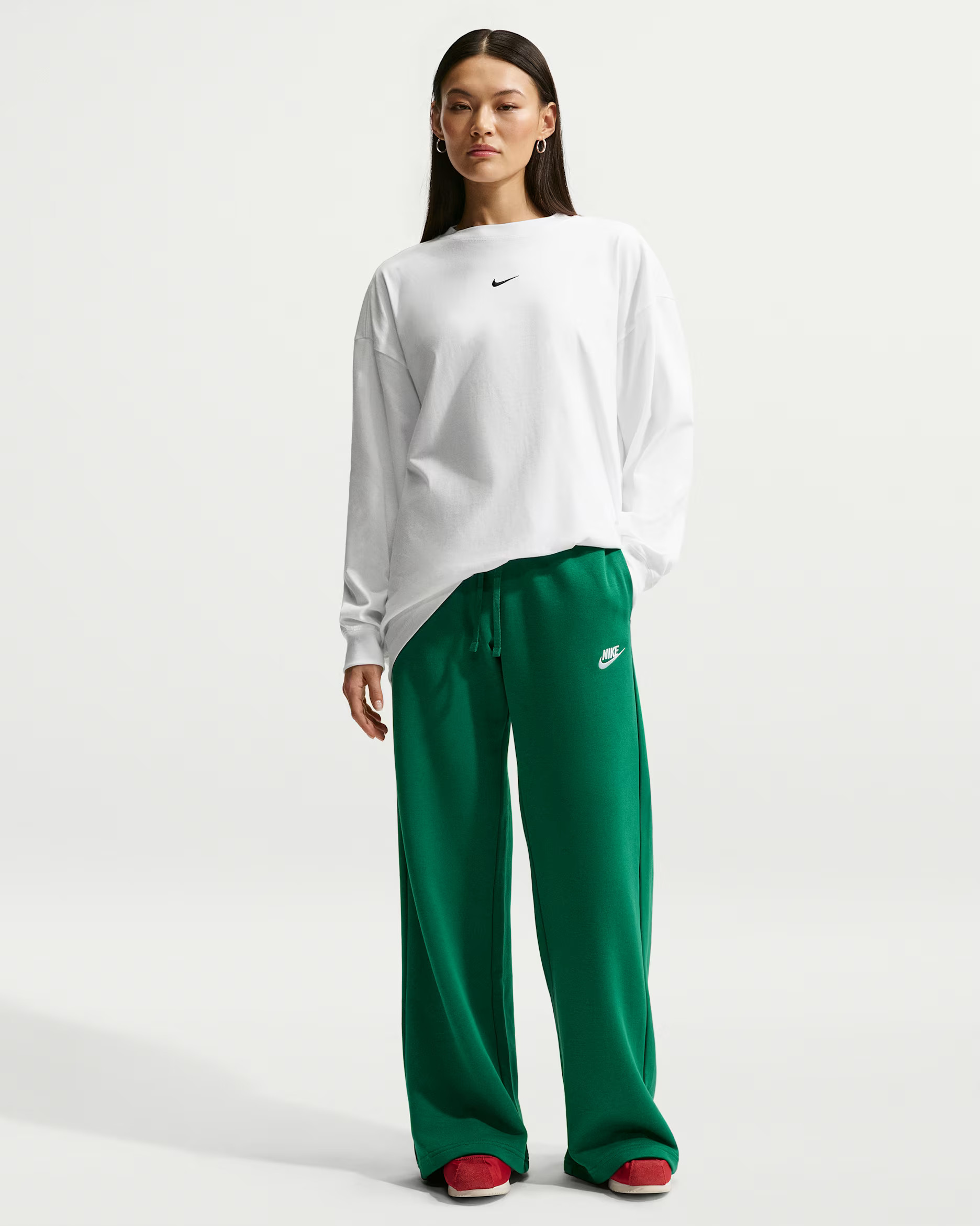 Nike Sportswear Club Fleece Women's Mid-Rise Wide-Leg Sweatpants | Nike (US)
