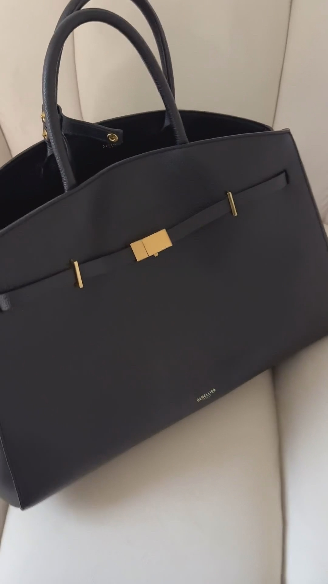 Demellier hudson black bag