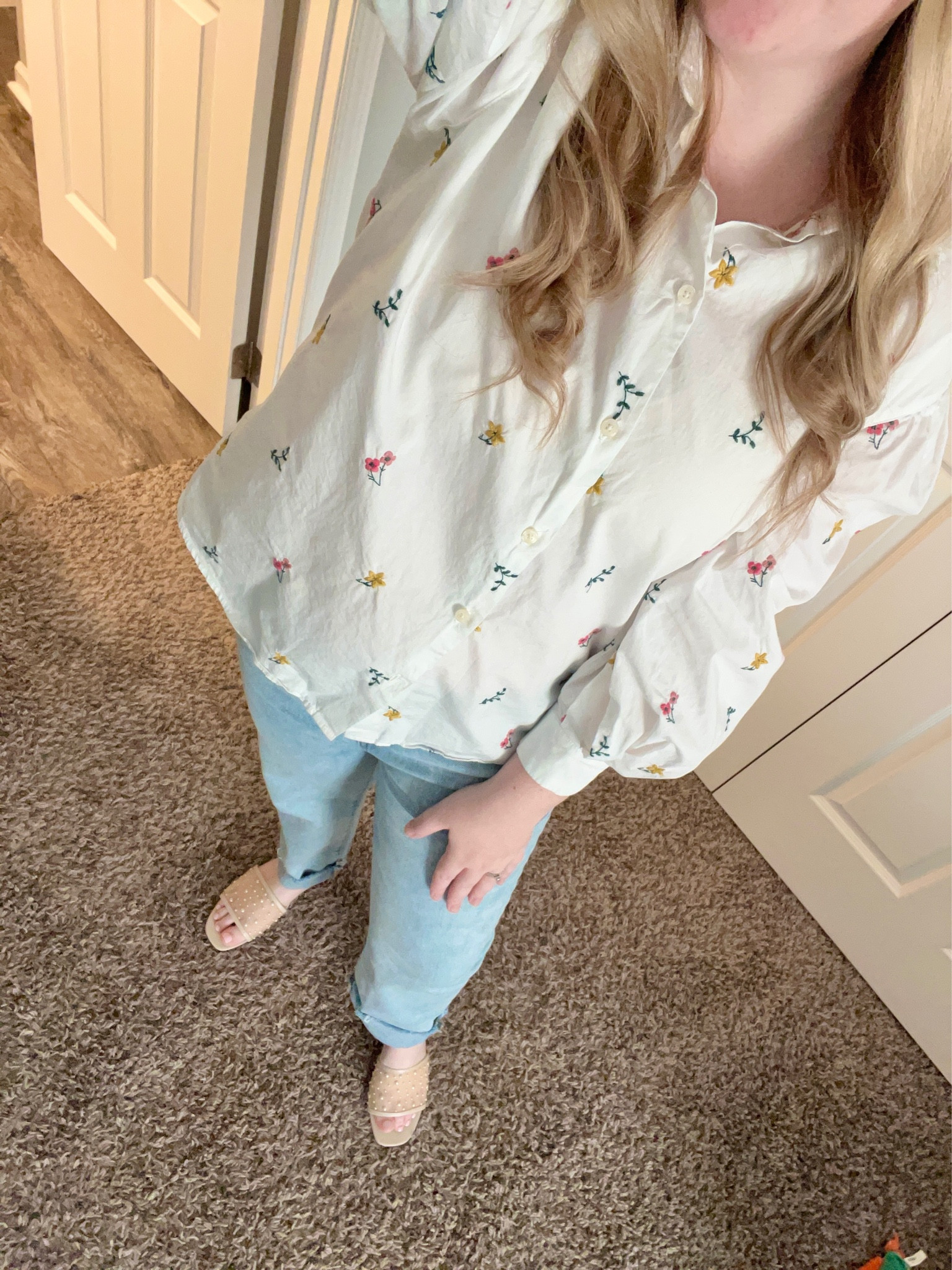 Women’s business casual work outfit. Women’s button down, button up

#LTKfindsunder100 #LTKworkwear