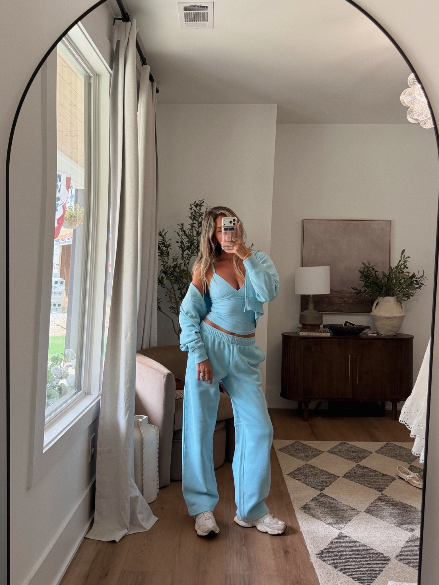 🦋🦋🦋
Tank - small
Pants - medium
Jacket - small