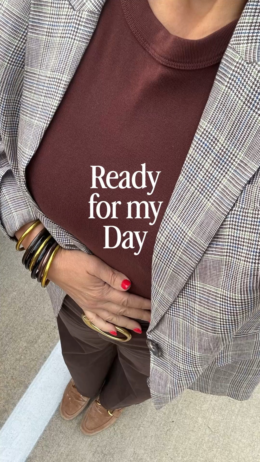 Getting ready for my day of appointments and being out and about. I want to be comfortable, feel confident, and look polished 
Pairing jeans and a T-shirt with a blazer. 
Ready to slay my day. 

I’m Elisa, a wardrobe stylist, founder of Turnkey Style, and author of The Style Advantage: I Say What HR Can’t. I work with professionals and corporate teams to help them show up authentically, on brand, and with confidence. I’m also a mom of two grown boys, a wife, a post-menopausal woman in business, 5’4”, a size 14/16 on the bottom and L on top. I’ve been everything from a size 10–18+, which is why fit, function, and real life always come first.

￼￼

#LTKgrwm #LTKWorkwear #LTKootd