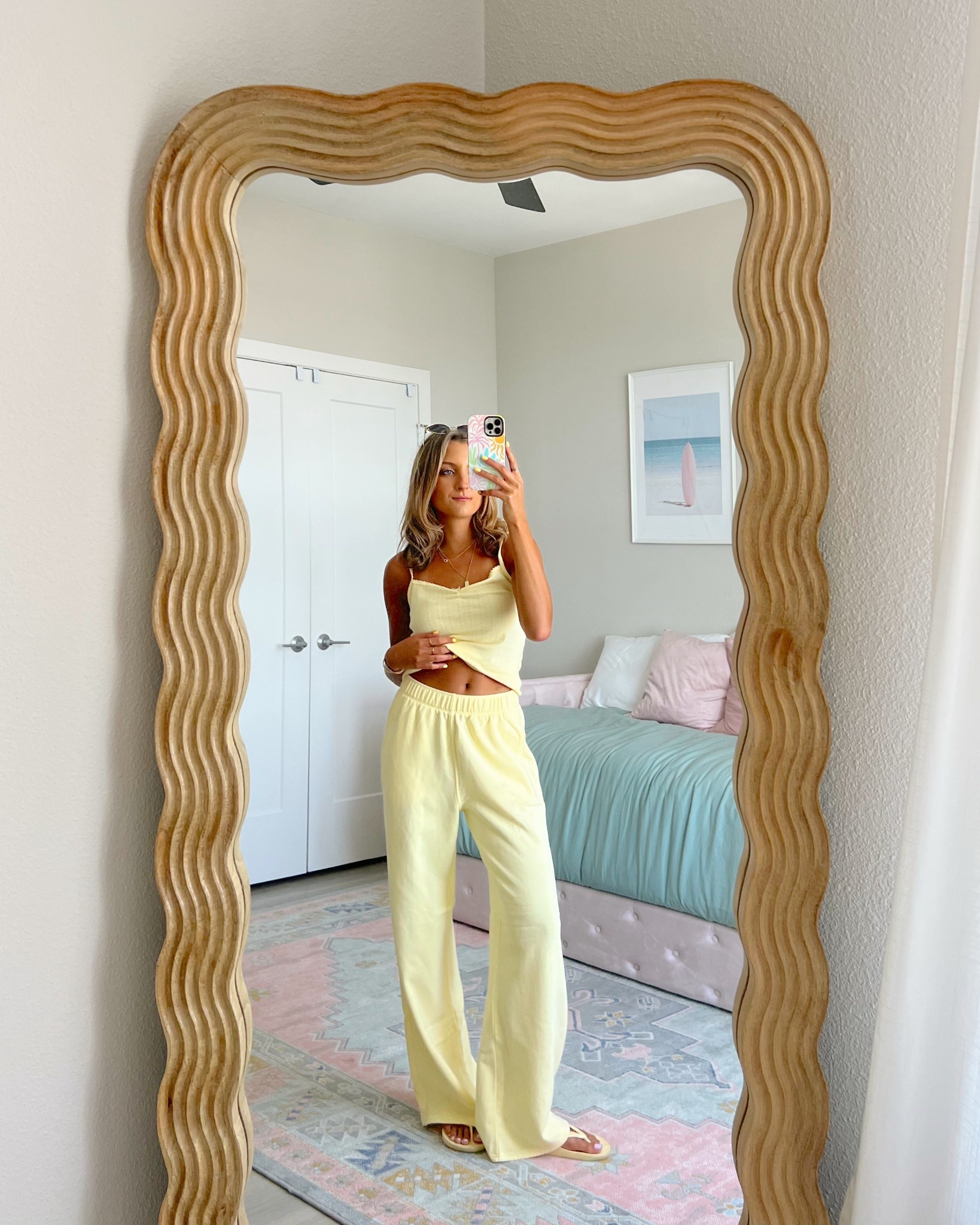 spring outfit ideas from the Hollister sale 💗 wearing a size XS in this top and a XS regular in these sweats 