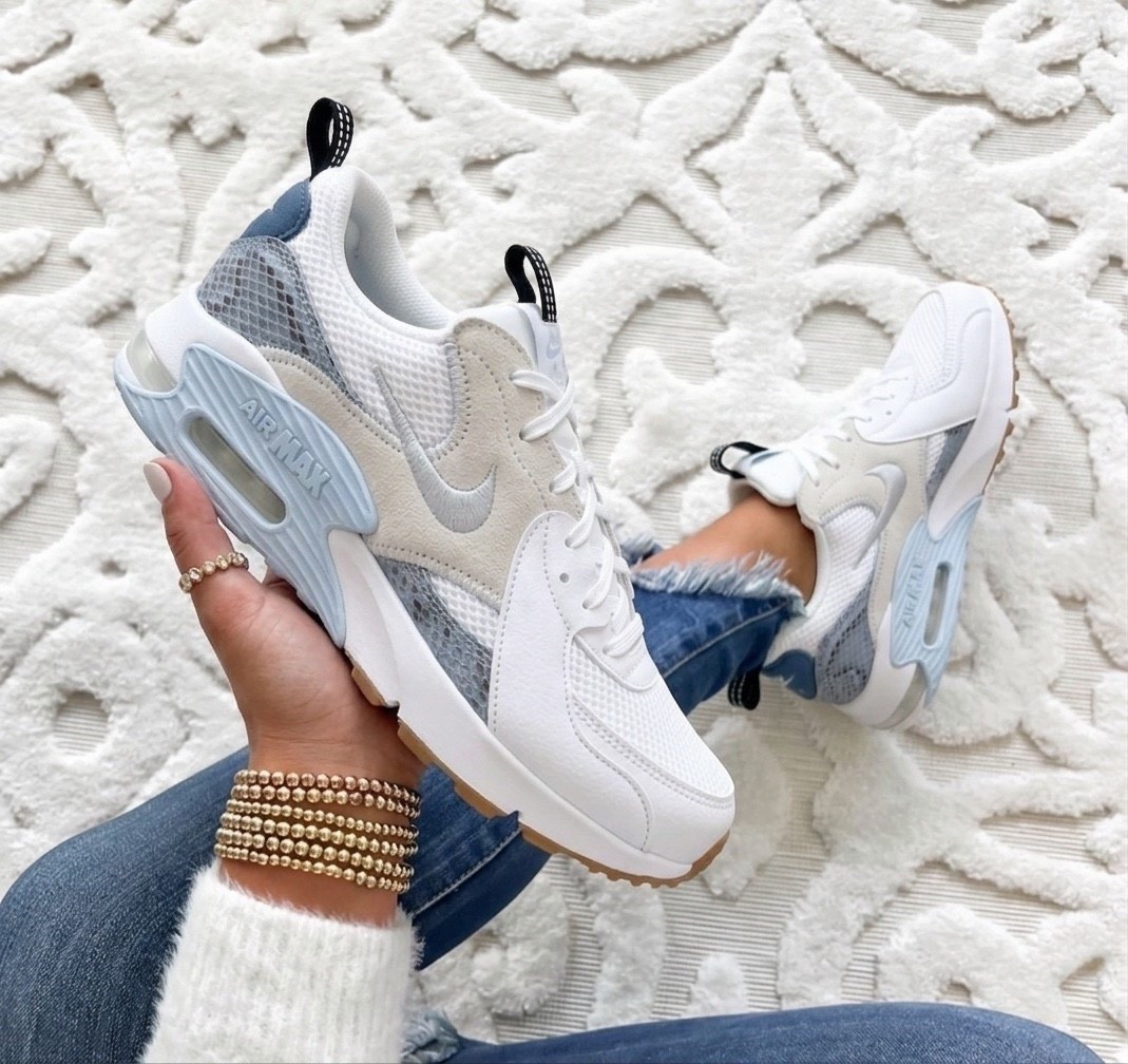 Nike air max excee premium sneakers runs true to size white / hydrogen blue / mystic navy / wolf grey 