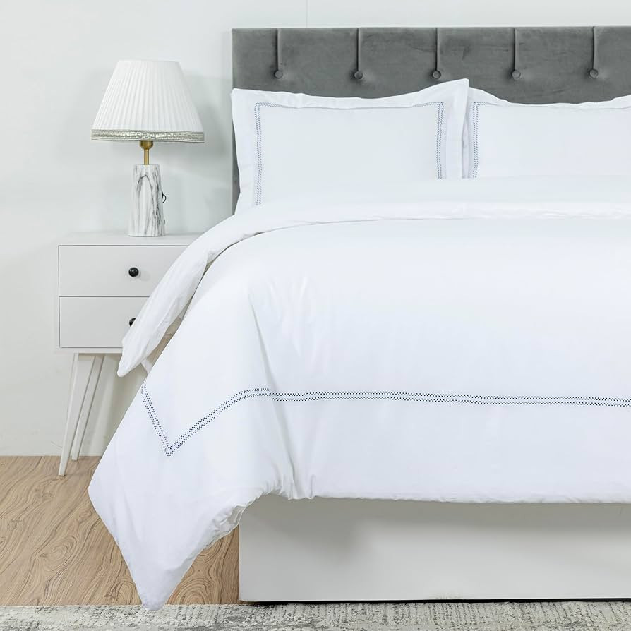 Dreamology White Duvet Cover Luxury Hotel-Quality 100% Cotton Sateen T300 Embroidered Duvet Cover... | Amazon (US)