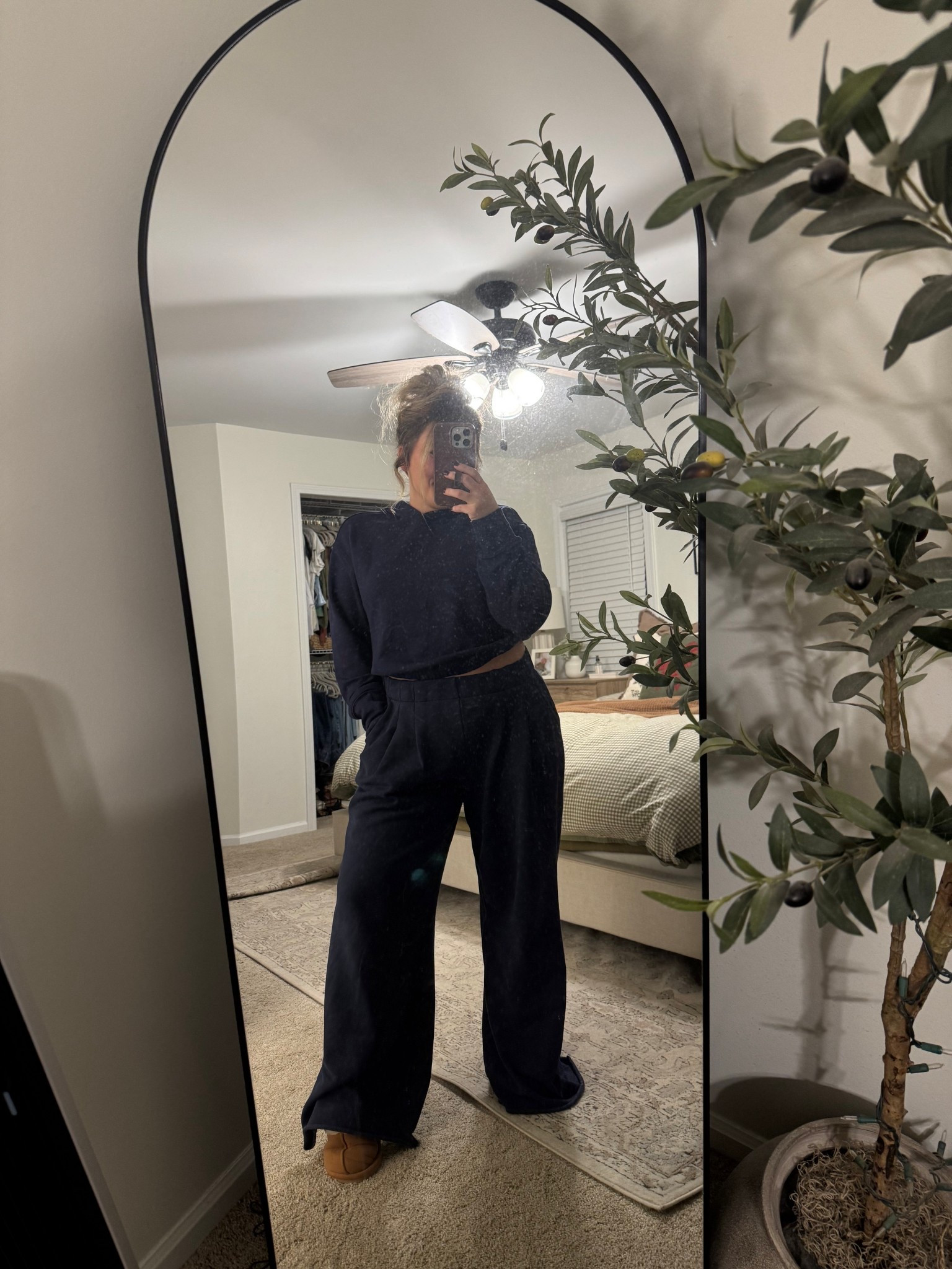 super wide leg sweats + hoodie from aerie 💙 (hoodie is different material fyi)

#LTKGiftGuide #LTKootd