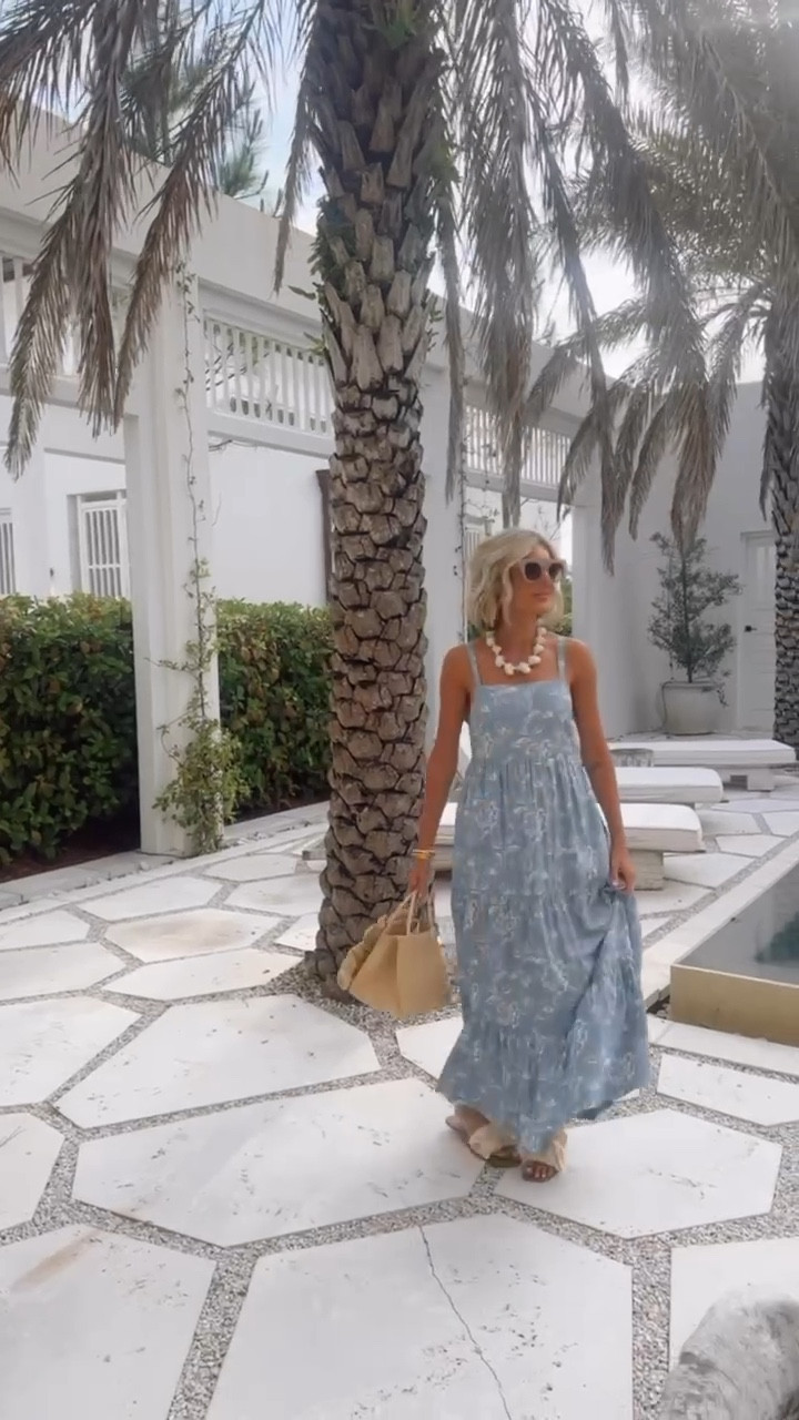 The perfect summer maxi! Wearing XS!

Loverly Grey, summer dress, vacation dress 

#LTKStyleTip #LTKSummerEdit