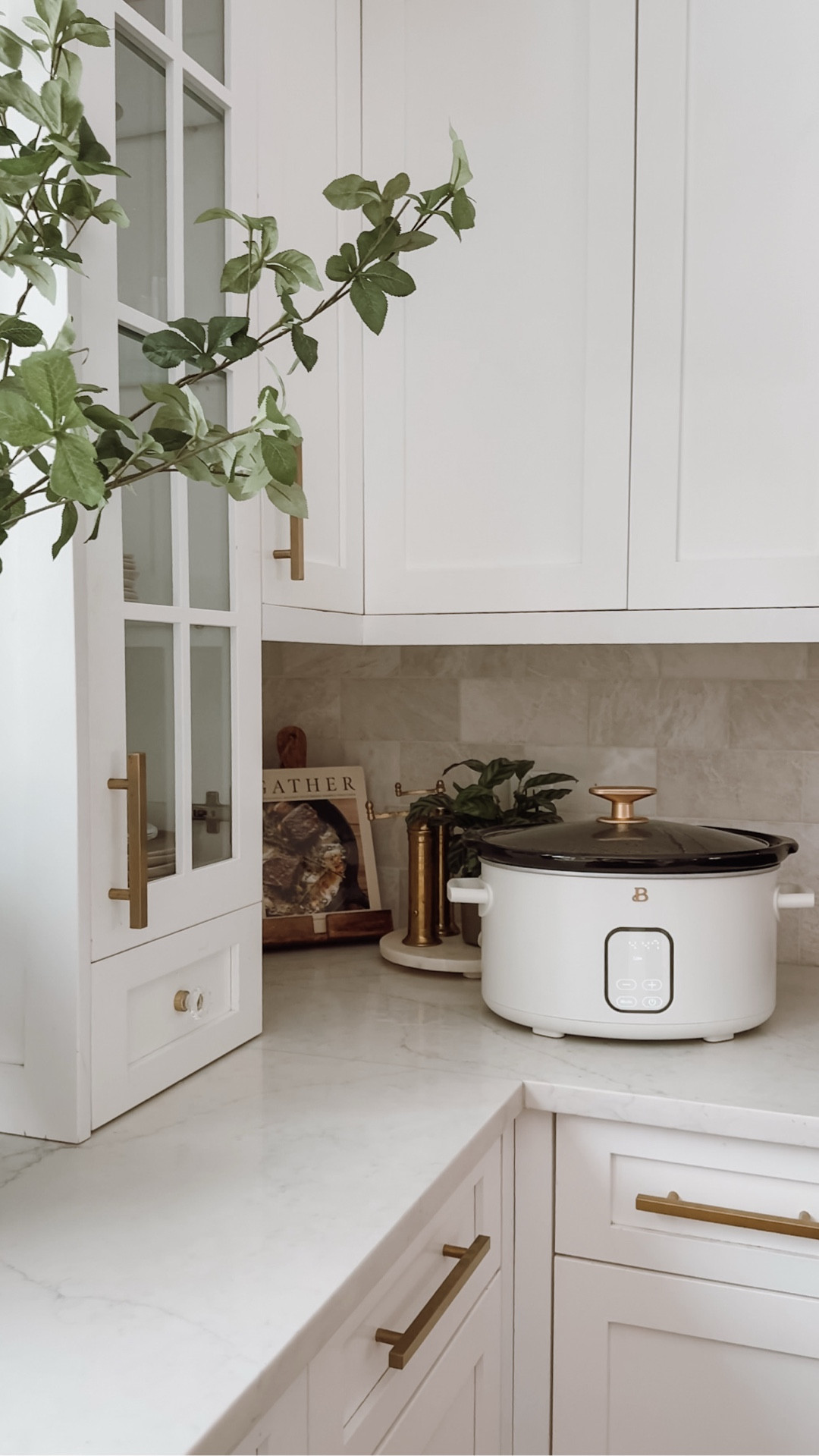 SALE! Priced under $48. ✨
I purchased myself a new slow cooker for the New Year. This slow cooker in white icing isn’t just beautiful, it has multiple functions that make cooking dinner a breeze. It’s also available in 12 additional colors. Its aesthetically pleasing design is perfect for any neutral kitchen and makes a great gift.

#walmart #liketkit #walmartstyle #giftideas #slowcooker


#LTKSaleAlert #LTKHome #LTKfoodie