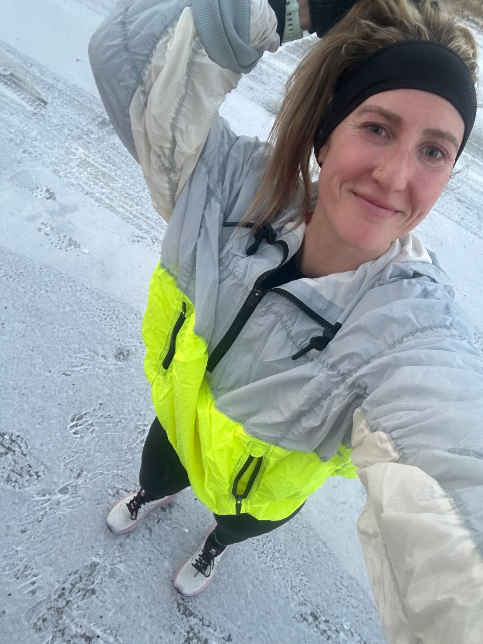 7 snowy miles!

Leggings - size 6
Jacket - small (probably should’ve done the XS but can easily layer)

#LTKFindsUnder100 #LTKActive #LTKSaleAlert