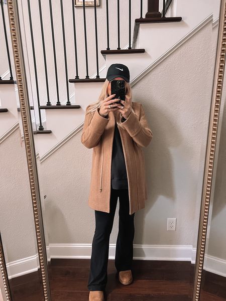 Shop this morning’s casual outfit! Sweatshirt is maternity from Bae the Label. Wearing size 6 in my lululemon groove flare leggings and size 4 in my J Crew City Coat. 