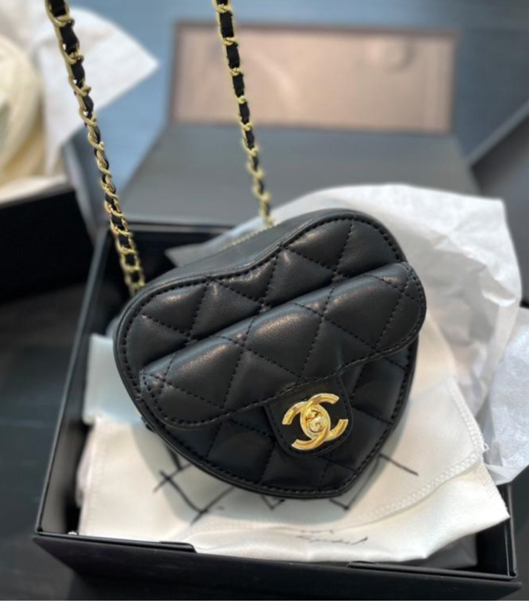 Chanel heart bag 🖤 $81 https://bit.ly/3jpnscL #dhgate dhgate#LTKunder100 #LTKFind

#LTKitbag