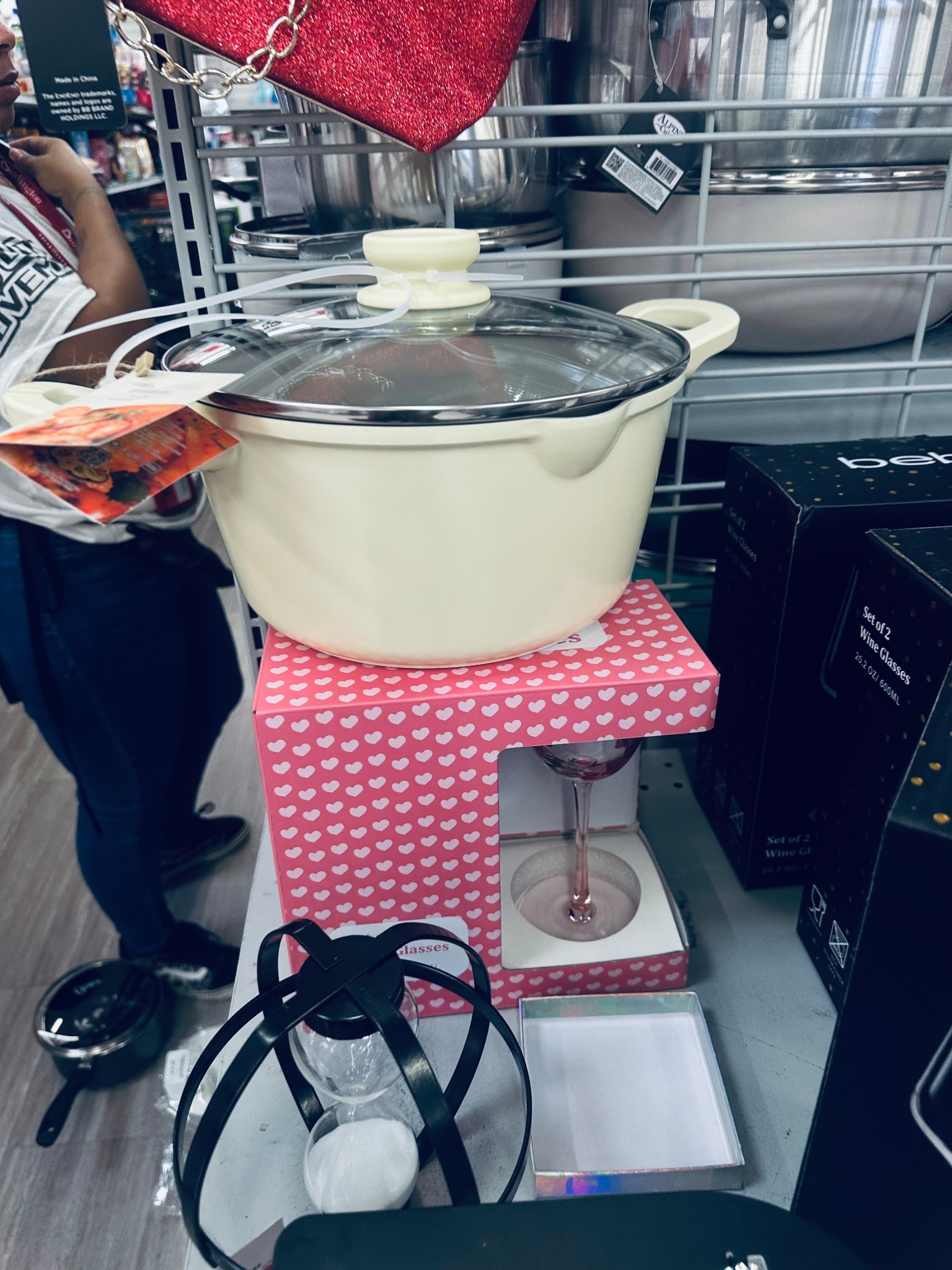 This pot is giving cozy dinners + slow Sundays 🍲 Perfect for soups, roasts, and all my comfort meals this season.

#LTKHoliday #LTKGiftGuide #LTKHome