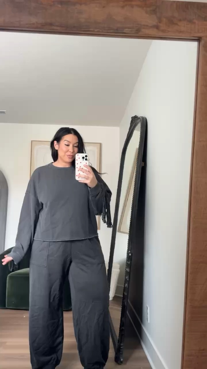 Fun @Aerie  matching fringe set! 
-
-
-
Aerie, Midsize, Midsize OOTD, Denim shorts, Spring OOTD, Summer OOTD, Curvy fashion, Midsize denim, Swim, One-piece, Midsize Swim

#LTKMidsize #LTKSeasonal #LTKootd