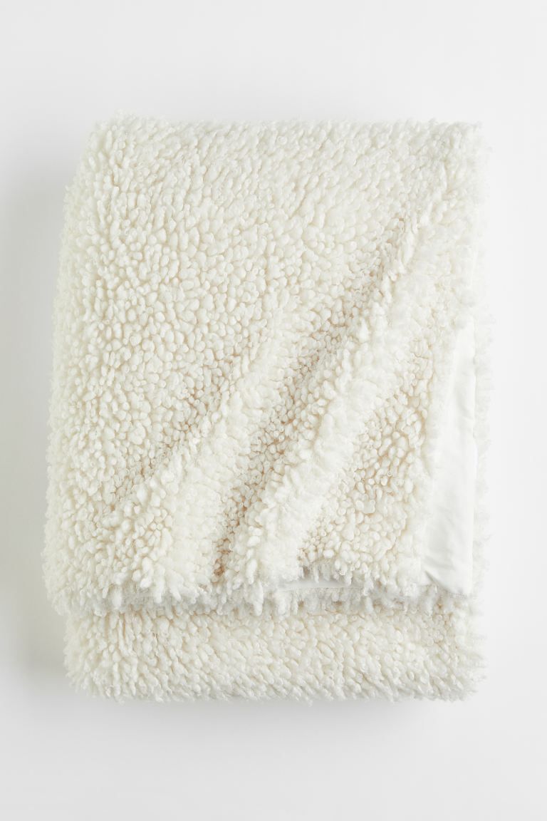 Plush Fleece Throw | H&M (US + CA)
