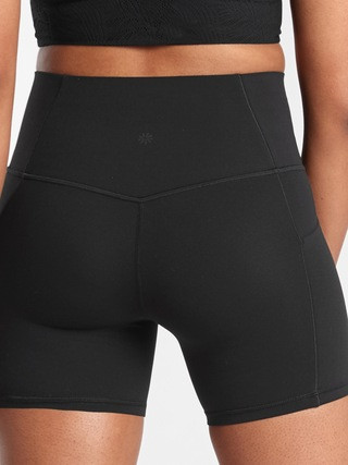 Salutation Stash Pocket II 5" Short | Athleta