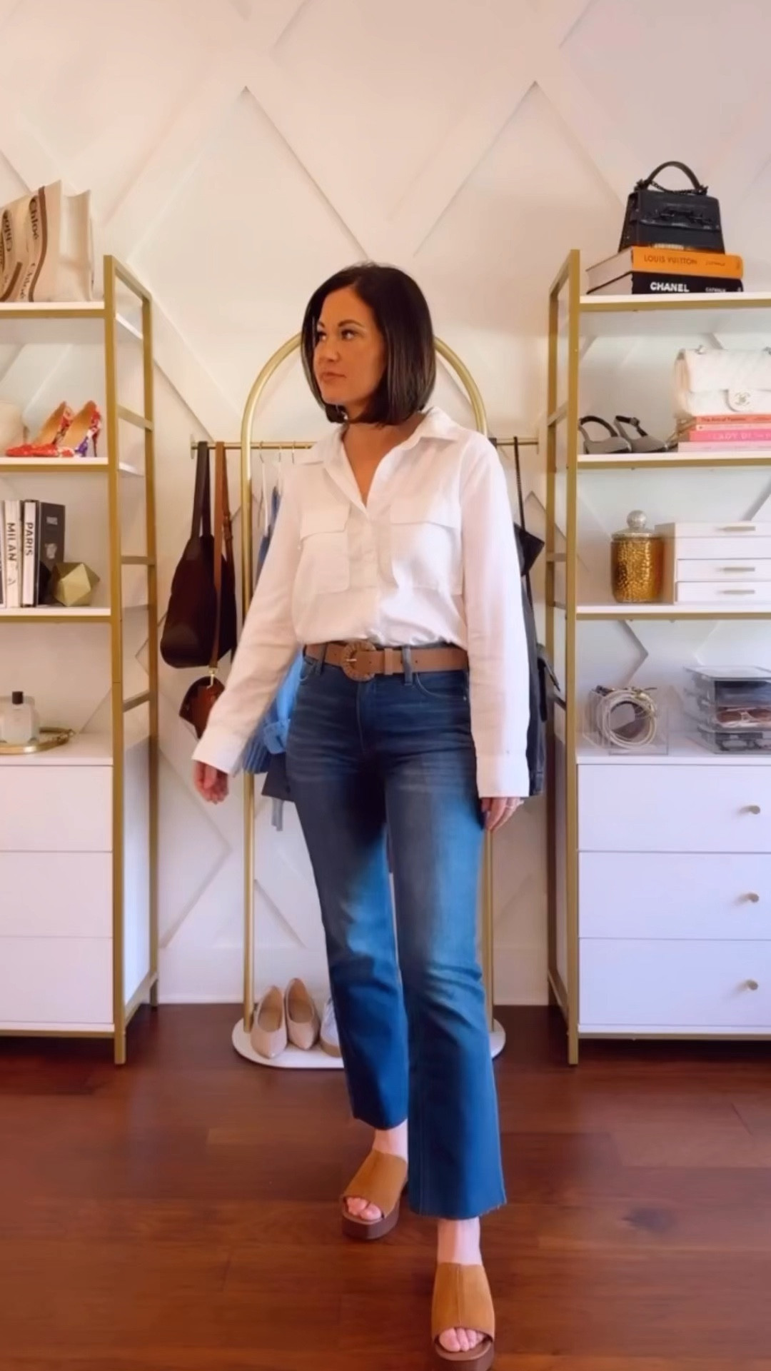 The best versatile styles that can be worn now and in to Spring from @evereofficial Mix and match their closet essentials with the BEST comfortable jeans from Kut from the Kloth- Don’t forget a great fashion sneaker, ballet flats, and a neutral wedge 💕 #everevepartner #everevestyle 

#LTKWatchNow #LTKOver40 #LTKStyleTip