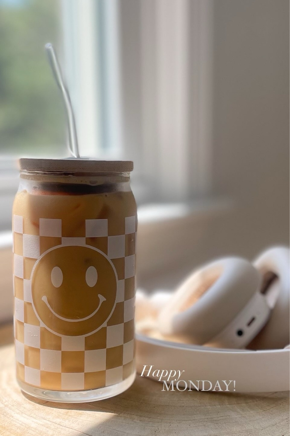 Happy Monday!! 😊
#coffee #coffeelover #glass 

#LTKOver40 #LTKParties #LTKHome