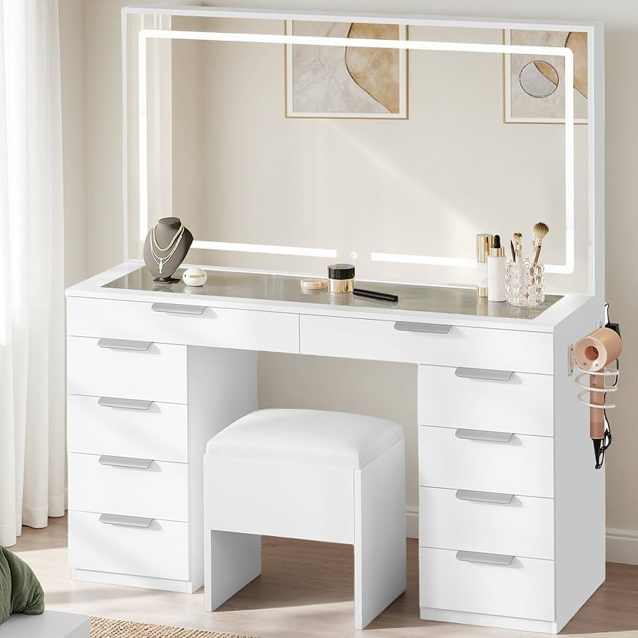 YITAHOME Vanity Desk with Lighted Mirror and Power Outlets, Makeup Vanity Table with Stool with H... | Amazon (US)
