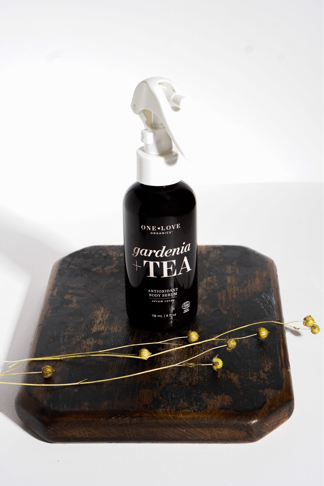 Feather light Body Serum for dry skin.
#bodyserum #bodyoil #dazzlensparkle #dryskin #winterskin

#LTKbeauty #LTKfamily #LTKGiftGuide