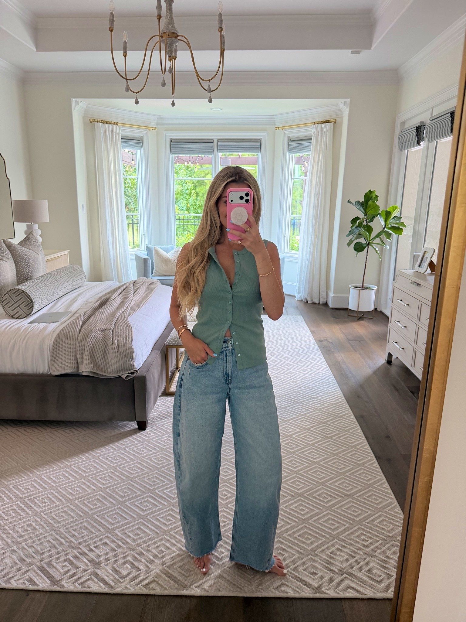 abercrombie is running their denim sale and you can get all their jeans 25-50% off! these are the high rise barrel jean (wearing size 25R, I’m 5’4”) in the “light” wash. get them under $60 (the sale + use code DENIMAF for an additional 15% off) 

denim, women’s jeans, abercrombie, sale, casual outfits, mom outfits

#LTKSaleAlert #LTKootd