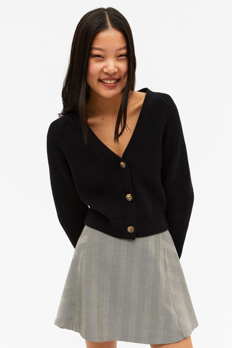 Chunky cropped cardigan - Black magic - Ladies | H&M GB | H&M (UK, MY, IN, SG, PH, TW, HK)