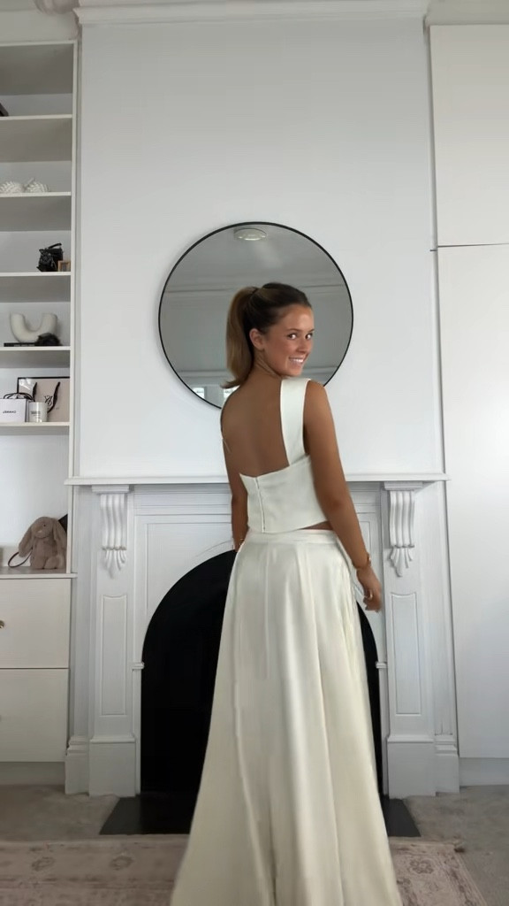 The most beautiful set, I am wearing a size xxs for reference 🤍🤍

#LTKstyletip #LTKdresses #LTKaustralia