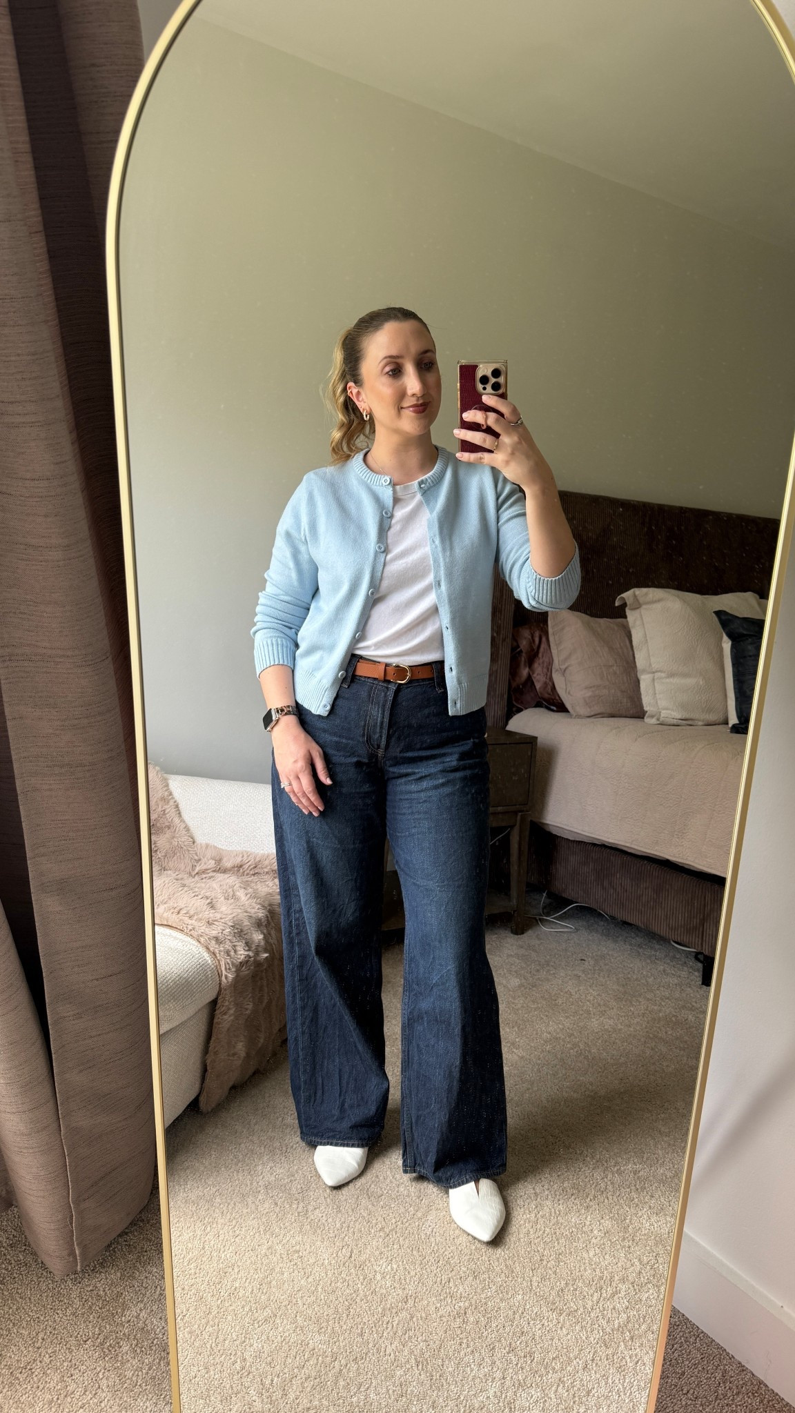 Little cardigan action for a shopping day!

#LTKdayinmylife #LTKMidsize #LTKootd