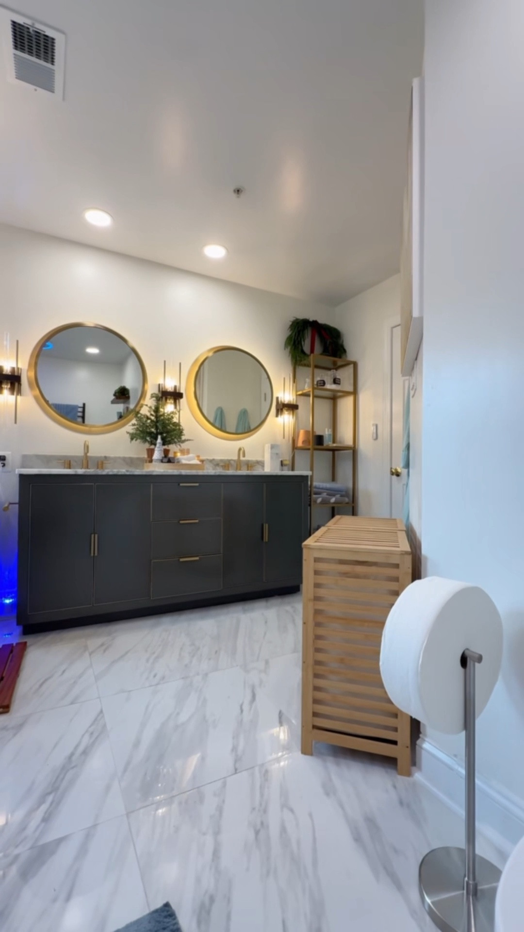 This forever roll is next level. Sharing some of my bathroom faves 🫶🏾

#LTKHome #LTKSaleAlert