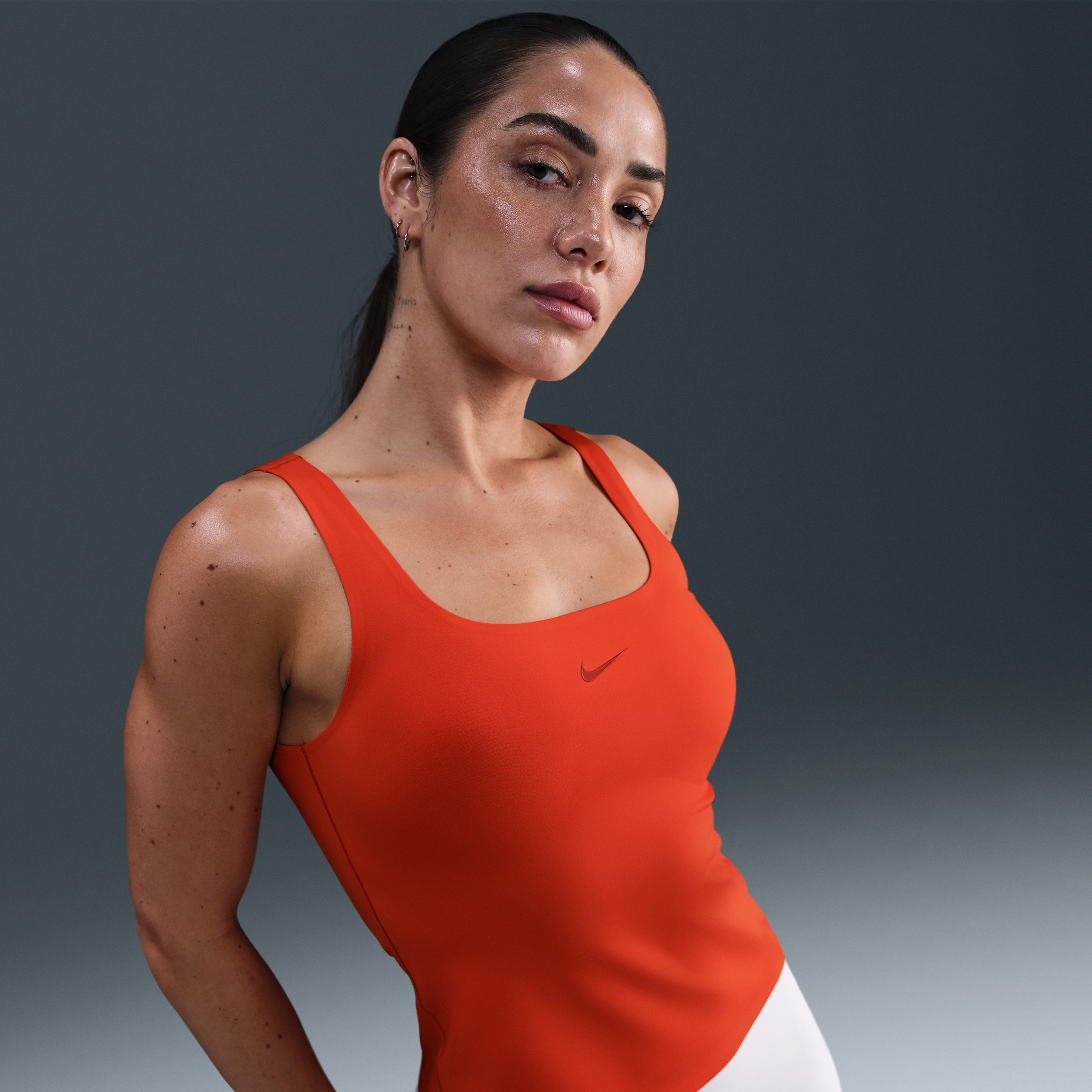 Nike Women's Form Tank Top in Red | HQ8082-633 | Nike (US)