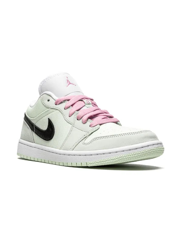 Air Jordan 1 Low SE sneakers | Farfetch Global