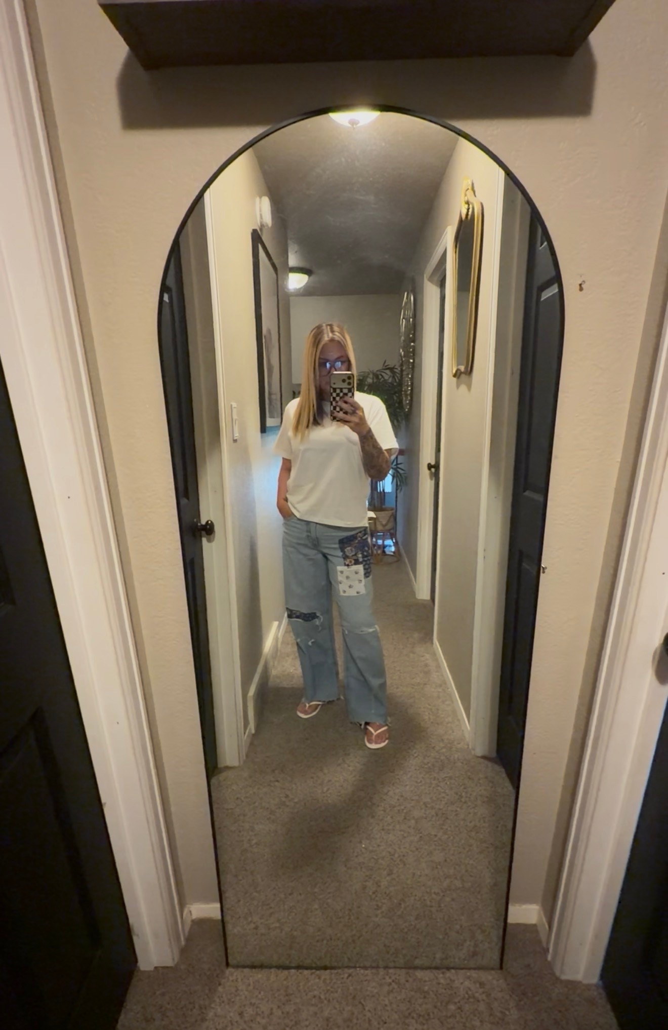 My new favorite jean’s from American Eagle. Go to tees from Walmart. Fave inexpensive flip-flops from Amazon. Everything linked!

#LTKootd #LTKOver40 #LTKmomlife