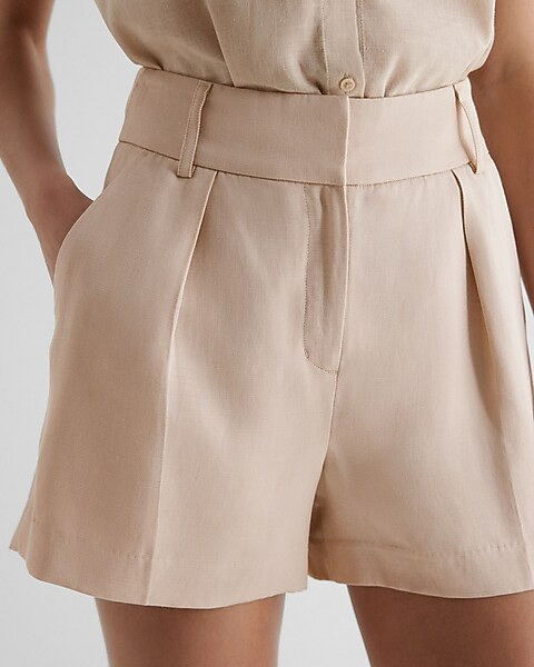 Stylist Super High Waisted Linen-Blend Pleated Shorts | Express