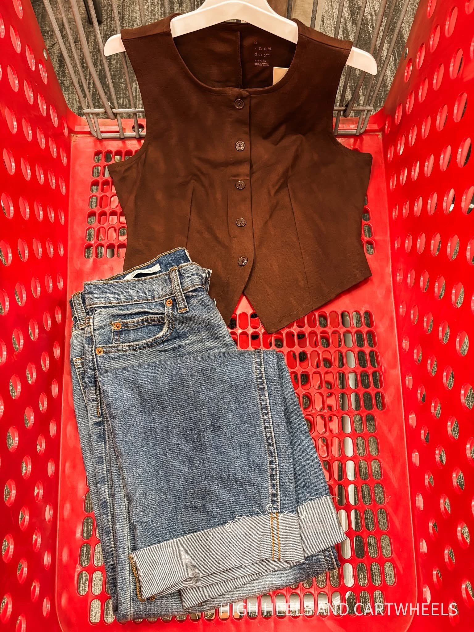 Another cute look from Targ! 

#LTKStyleTip #LTKFindsUnder50