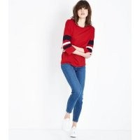 Red Slouchy Stripe Sleeve T-Shirt New Look | New Look (UK)