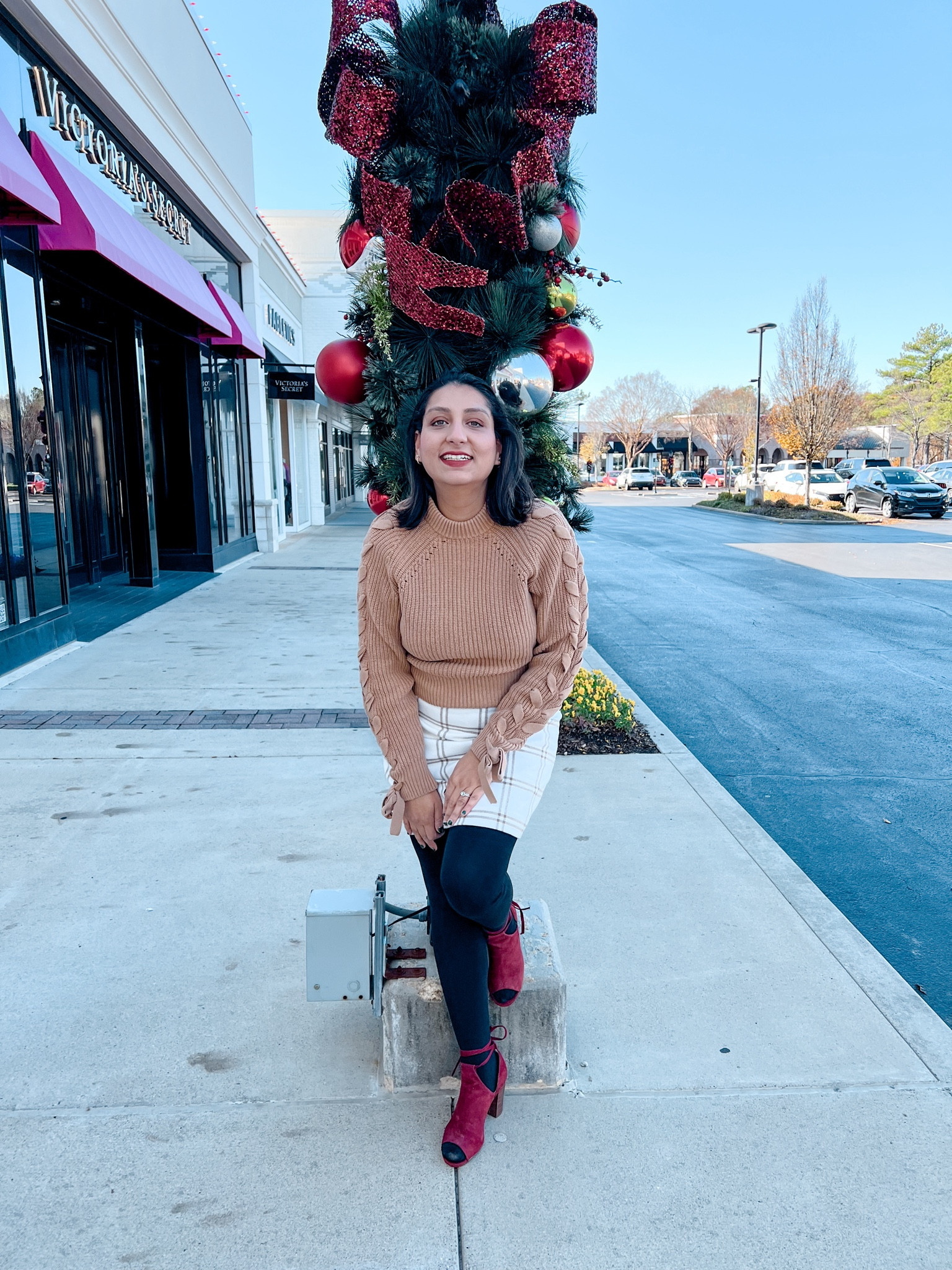 Brown chunky sweater  

#LTKhome #LTKworkwear #LTKparties