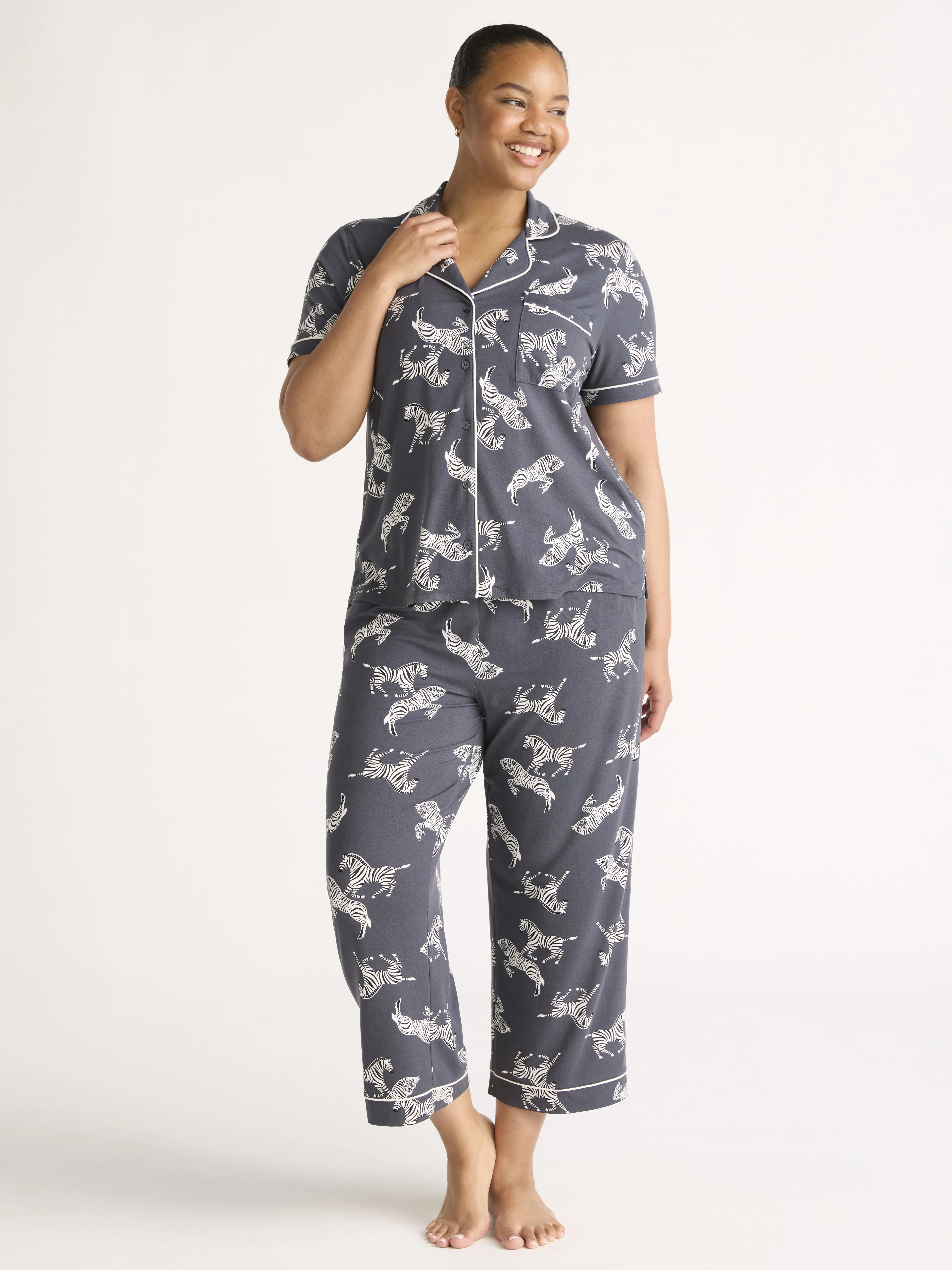 Joyspun Women's Dreamy Soft Collection Notch Collar Short Sleeve Knit Top & Capri Pajama Set, 2-P... | Walmart (US)