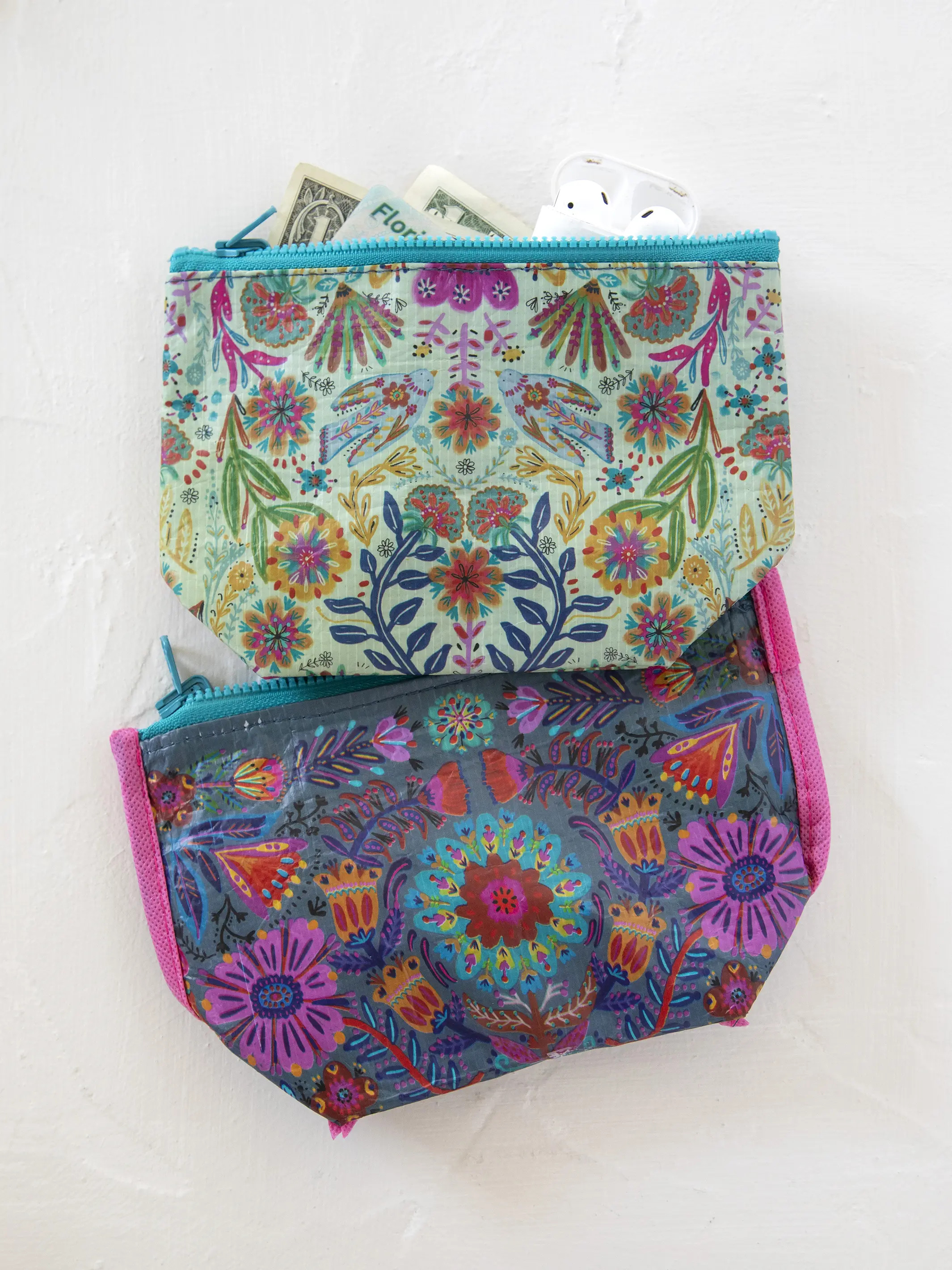 Small Recycled Reversible Zipper Pouch | Natural Life