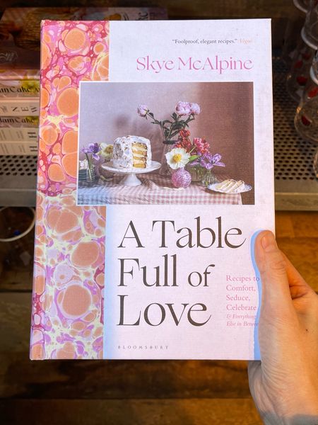 A Table Full of Love: Recipes to Comfort, Seduce, Celebrate & Everything Else In Between . Pretty pink cookbook! 💓

#LTKHome #LTKFindsUnder50 #LTKGiftGuide