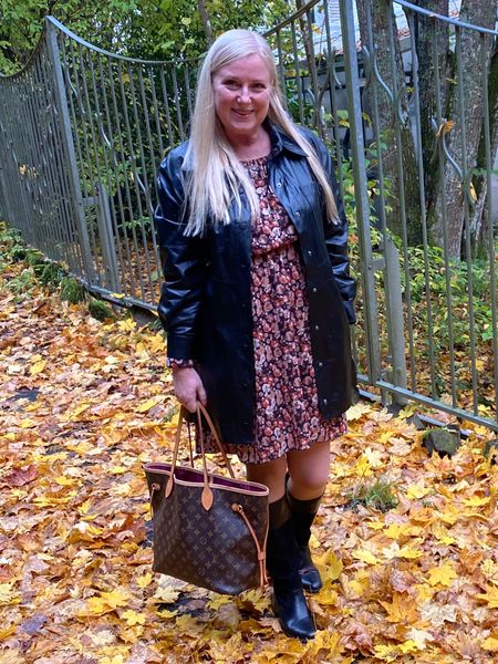 Herbstlook mit Lederhemd
Ähnlich verlinkt

#LTKSeasonal #LTKstyletip